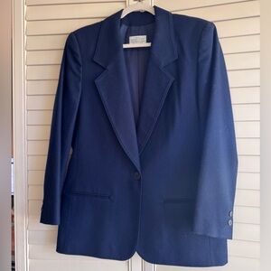 Vintage Miss Pendleton Women’s Blazer - Navy, Size 12, 100% Virgin Wool